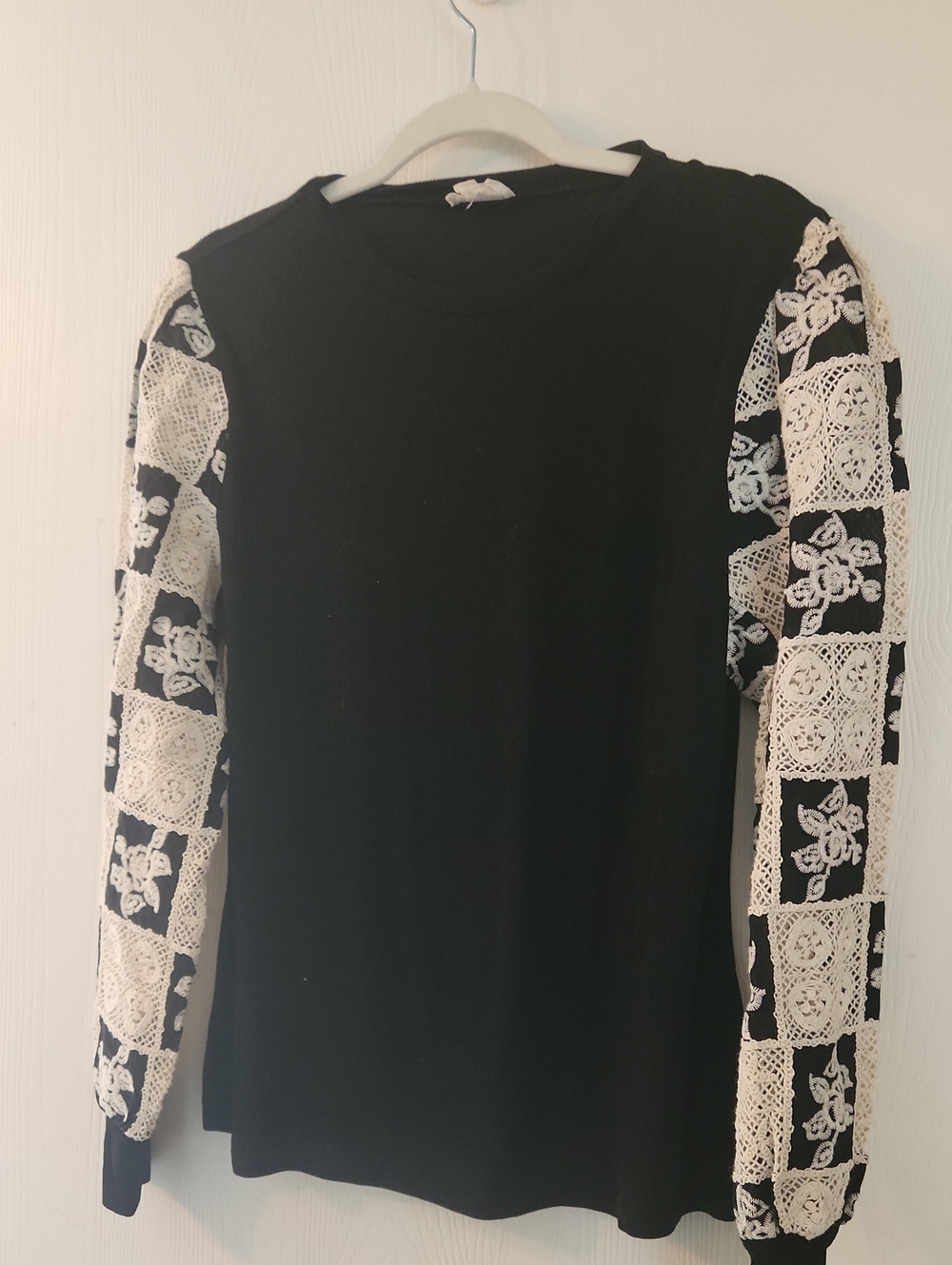 BiBi Black Ribbed Top w/ Crocheted Sleeves